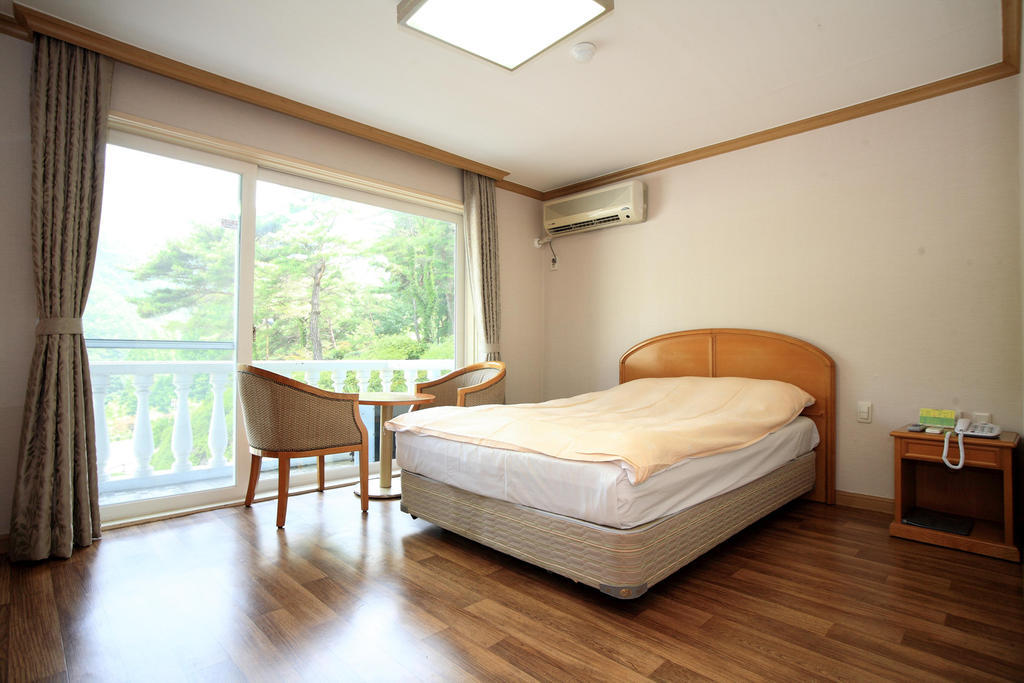 Hanwha Resort Jirisan Gurye Buitenkant foto
